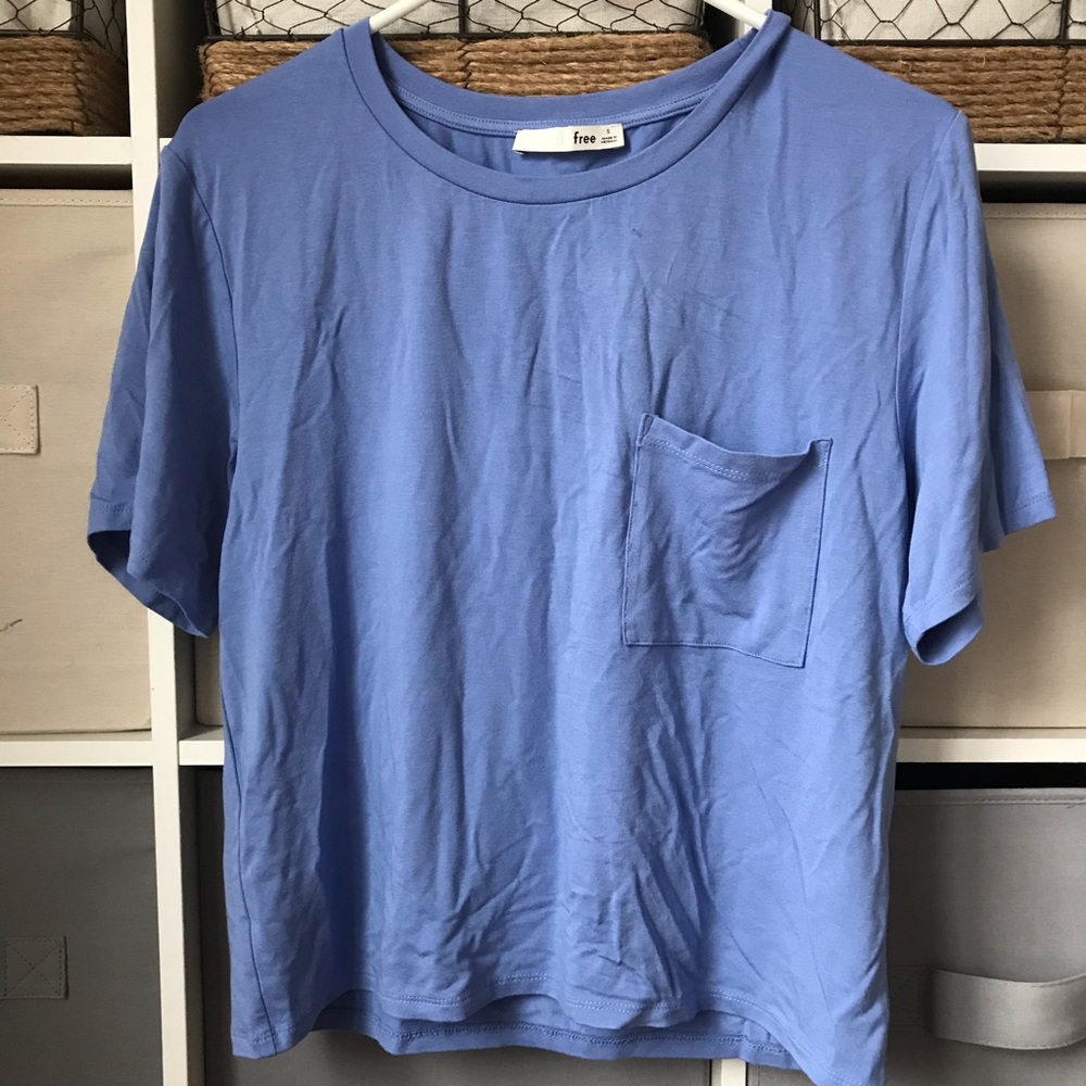 Aritzia wilfred Free pocket T-shirt small